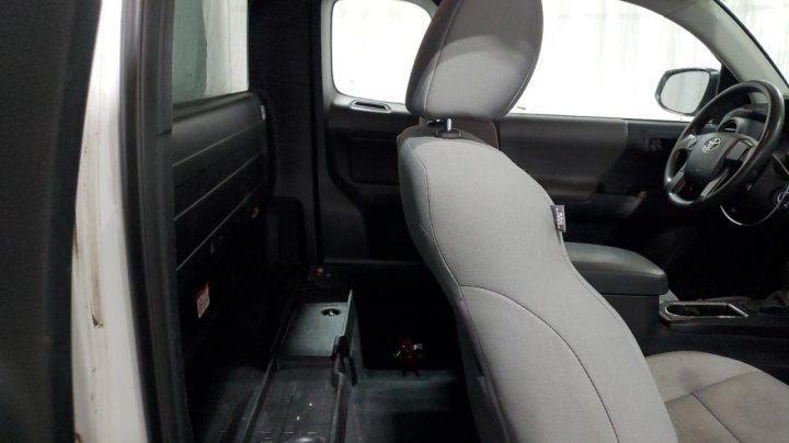 Toyota TACOMA ACCESS CAB 2016