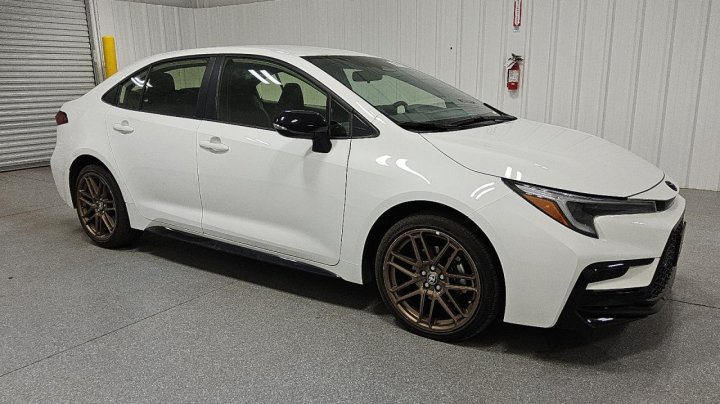 Toyota Corolla LE 2024