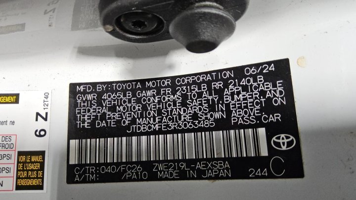 Toyota Corolla LE 2024