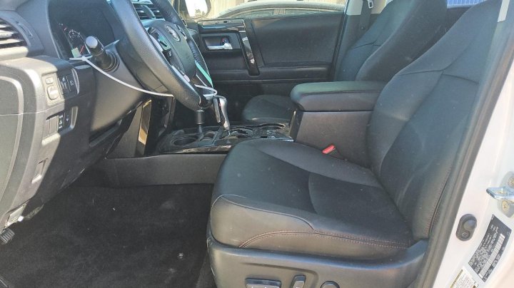 Toyota 4runner SR5 PREMIUM 2024