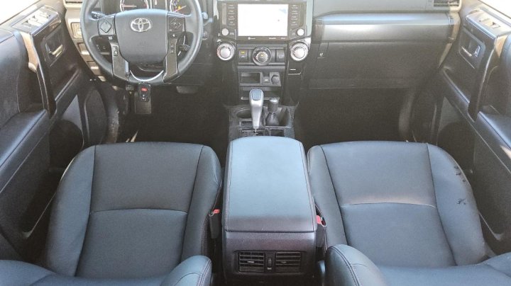 Toyota 4runner SR5 PREMIUM 2024