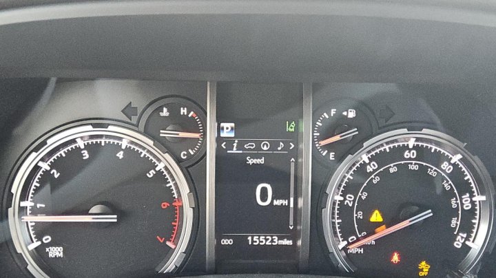 Toyota 4runner SR5 PREMIUM 2024