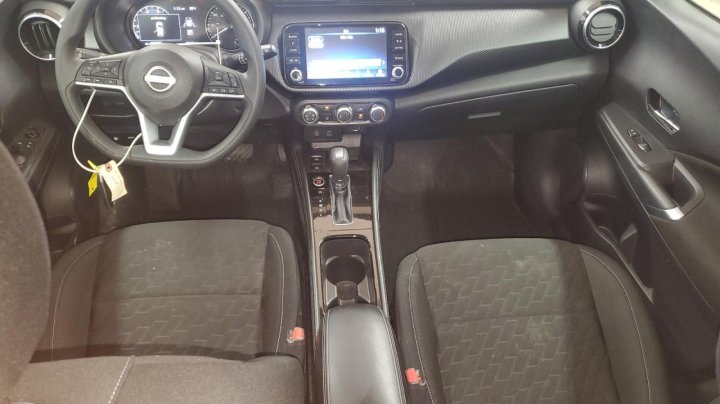 Nissan Kicks SV 2023