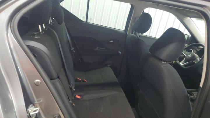 Nissan Kicks SV 2023