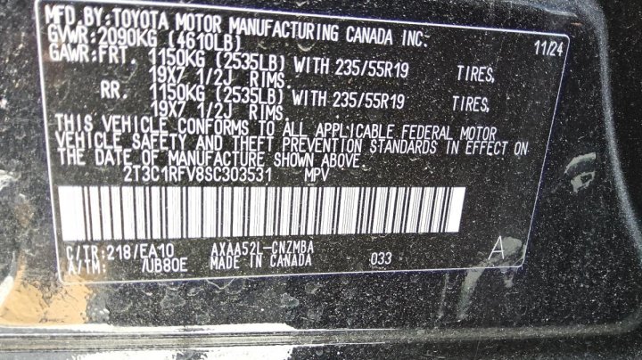 Toyota RAV4 XLE PREMIUM 2025