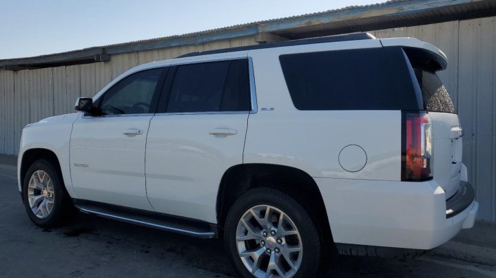 GMC YUKON SLE 2018