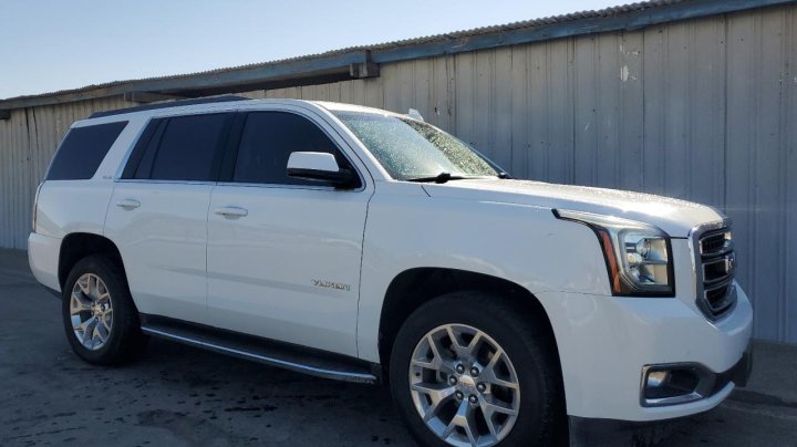 GMC YUKON SLE 2018