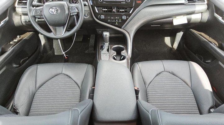 Toyota Camry SE NIGHT SHADE 2024