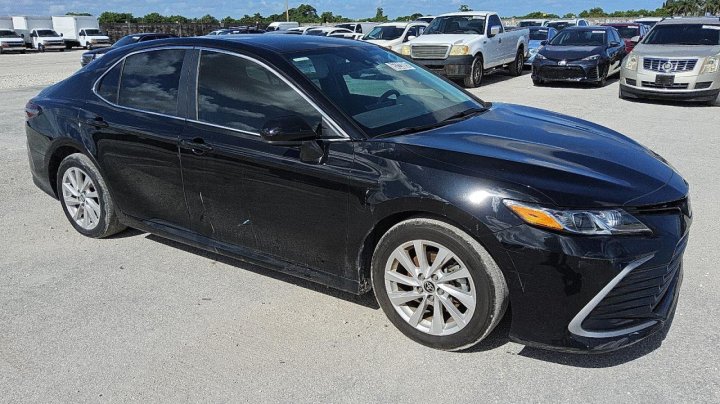 Toyota Camry LE 2023