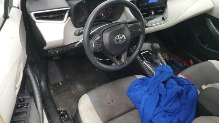 Toyota Corolla LE 2025