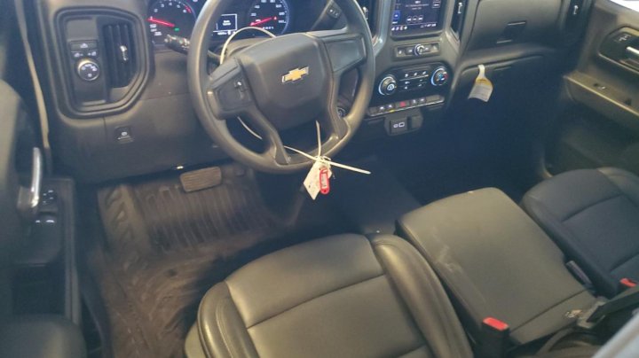 Chevrolet Silverado C1500 2023