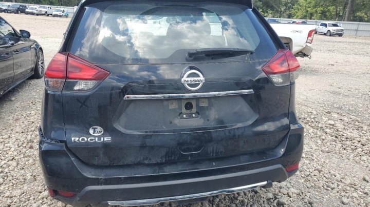 Nissan ROGUE S 2017
