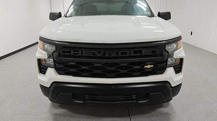 Chevrolet Silverado C1500 2023