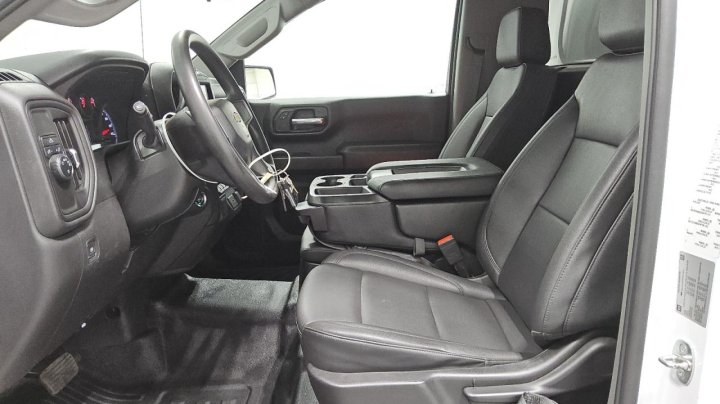 Chevrolet Silverado C1500 2023