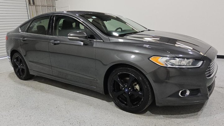 Ford FUSION SE 2016