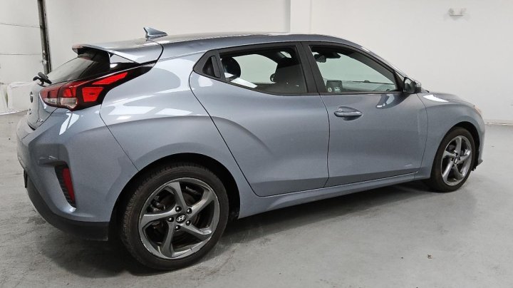 Hyundai VELOSTER BASE 2019