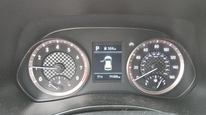 Hyundai VELOSTER BASE 2019