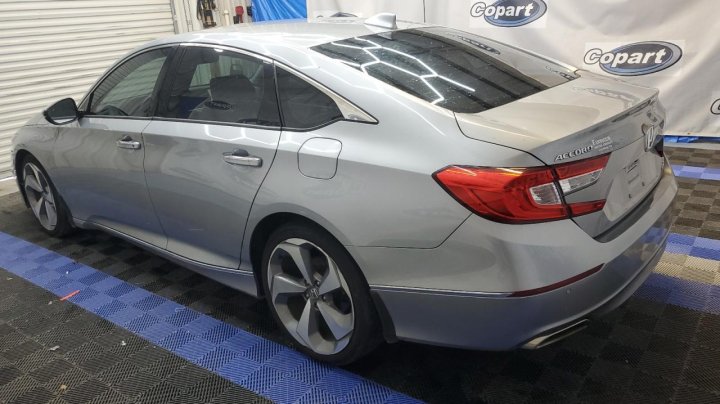 Honda Accord TOURING 2019