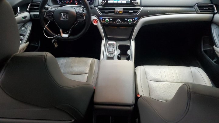 Honda Accord TOURING 2019