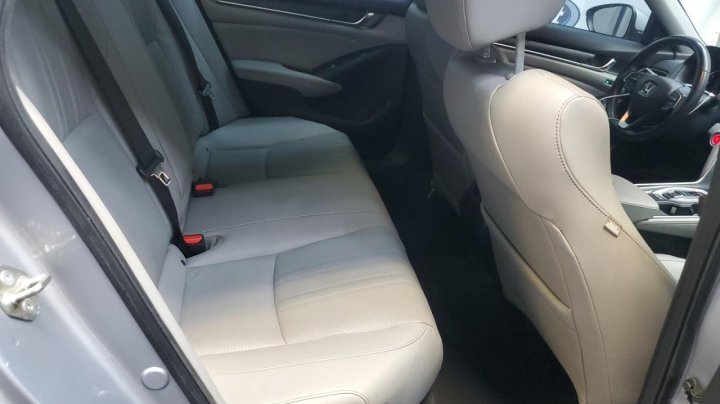 Honda Accord TOURING 2019