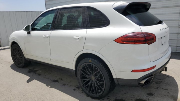 Porsche Cayenne  2018