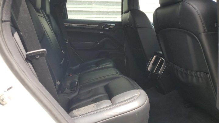 Porsche Cayenne  2018