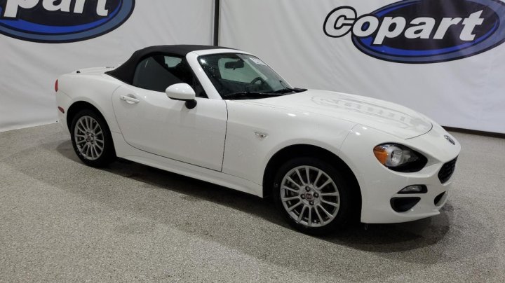 Fiat 124 SPIDER CLASSICA 2018