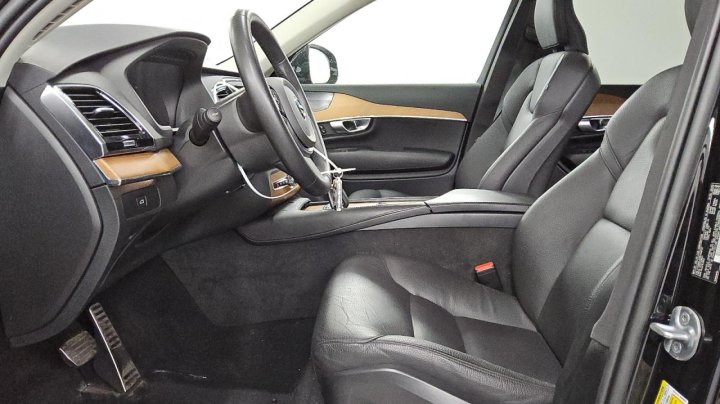 Volvo XC90 PLUS 2024