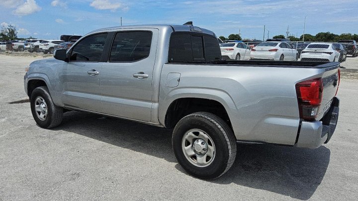 Toyota TACOMA DOUBLE CAB 2018