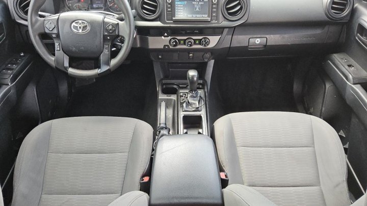 Toyota TACOMA DOUBLE CAB 2018