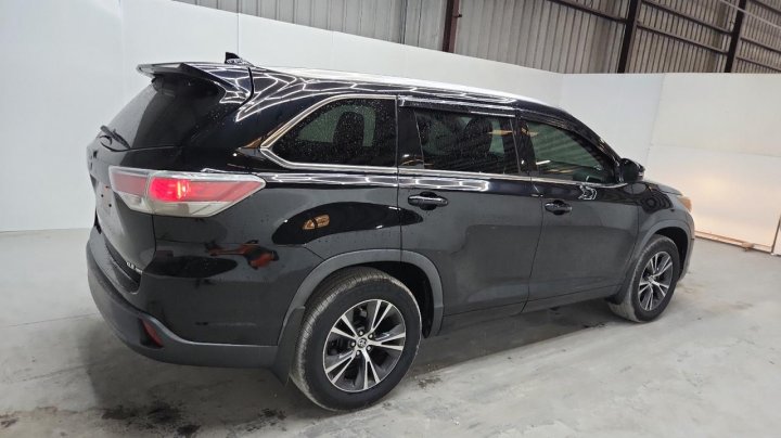 Toyota Highlander XLE 2016