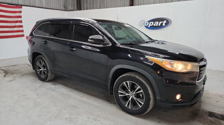 Toyota Highlander XLE 2016
