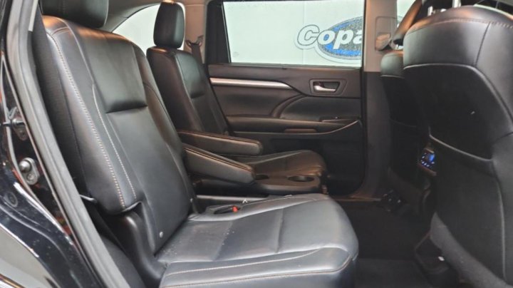 Toyota Highlander XLE 2016
