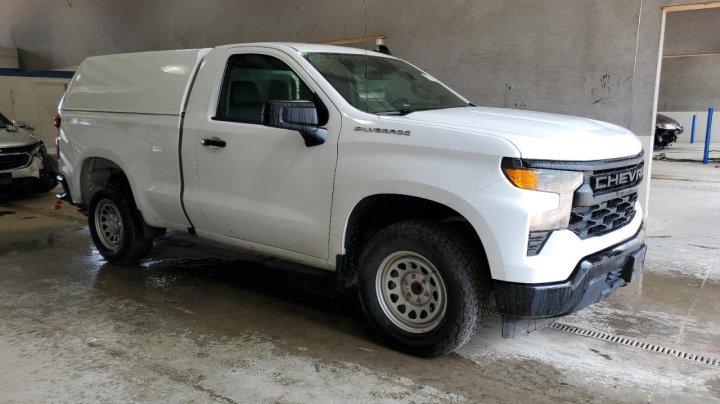 Chevrolet Silverado C1500 2023
