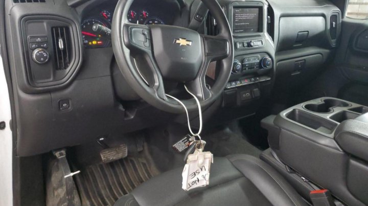 Chevrolet Silverado C1500 2023