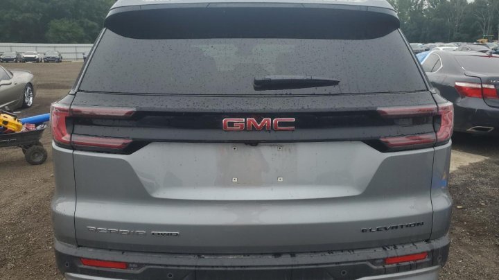 GMC Acadia ELEVATION 2025