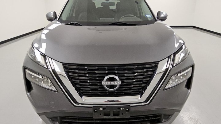 Nissan ROGUE SV 2022