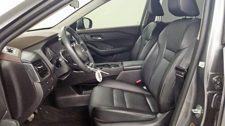Nissan ROGUE SV 2022