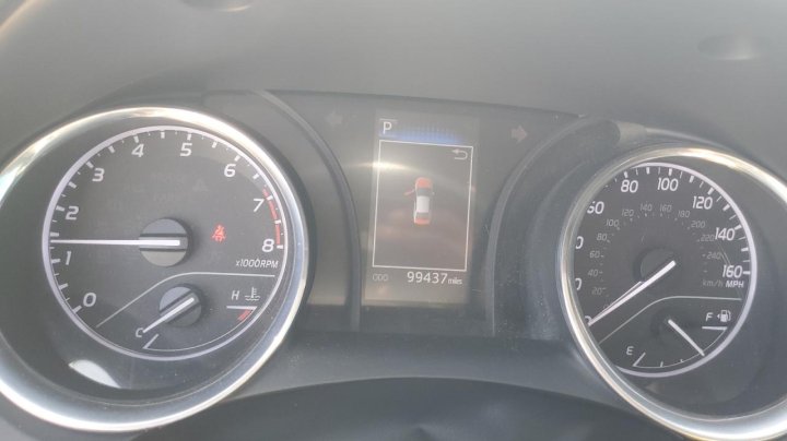 Toyota Camry SE 2020