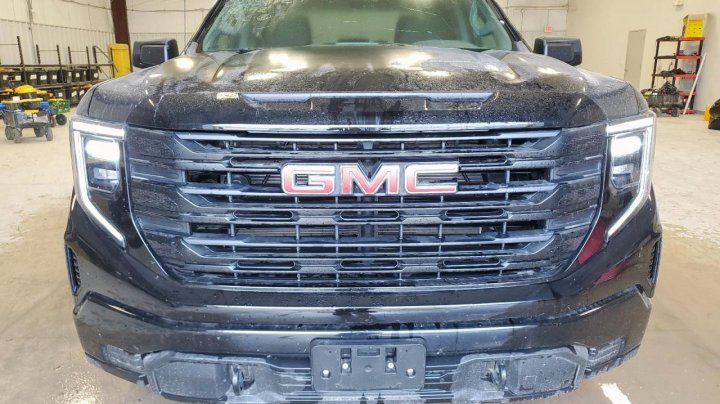 GMC Sierra C1500 2025