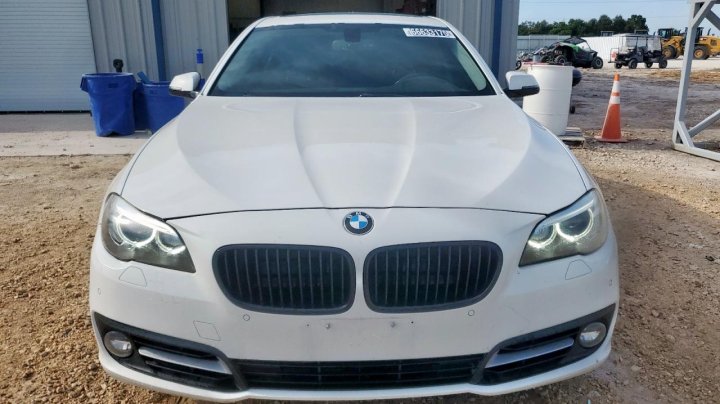 BMW 528  2015