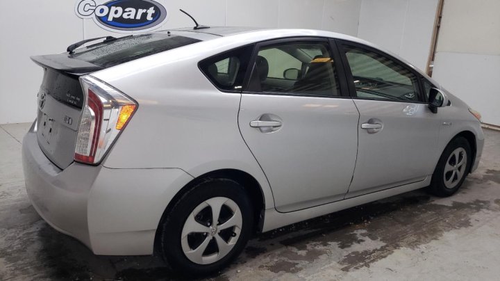 Toyota Prius  2015