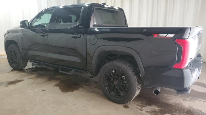 Toyota TUNDRA CREWMAX SR 2023