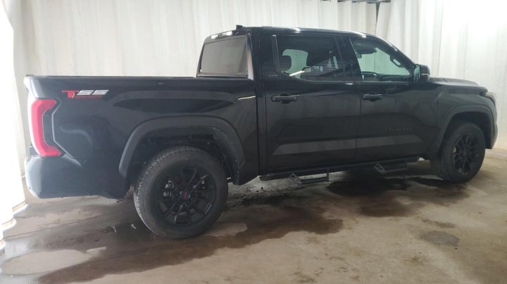 Toyota TUNDRA CREWMAX SR 2023