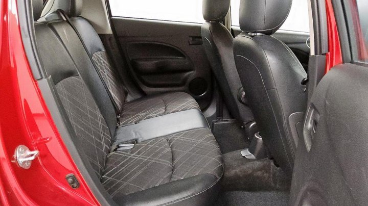Mitsubishi Mirage SE 2024