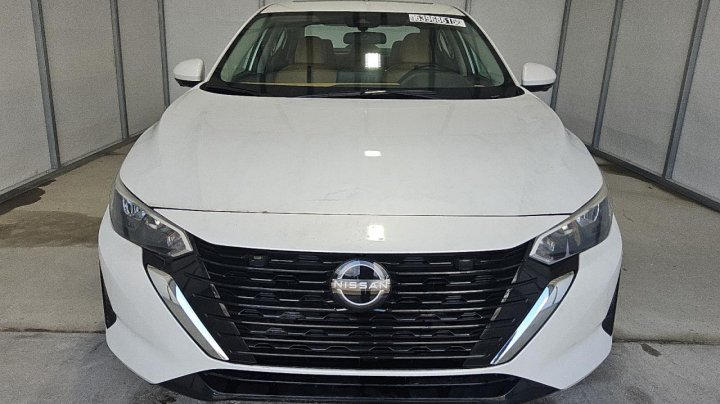 Nissan Sentra  2024