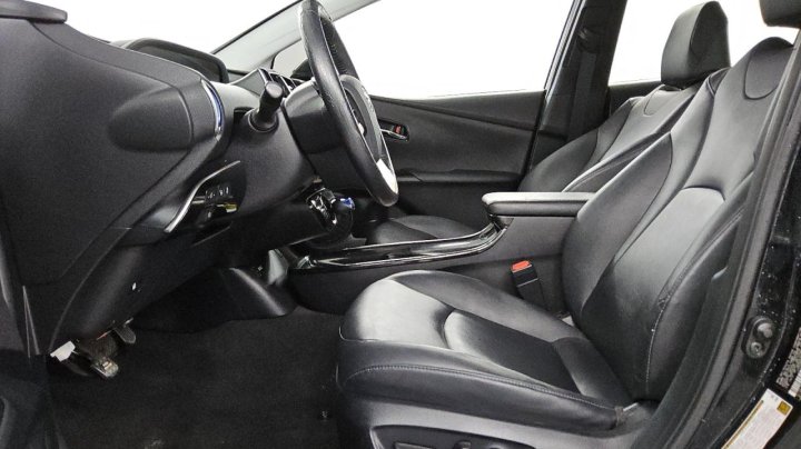 Toyota Prius  2016