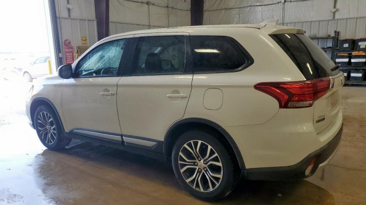 Mitsubishi Outlander  2017