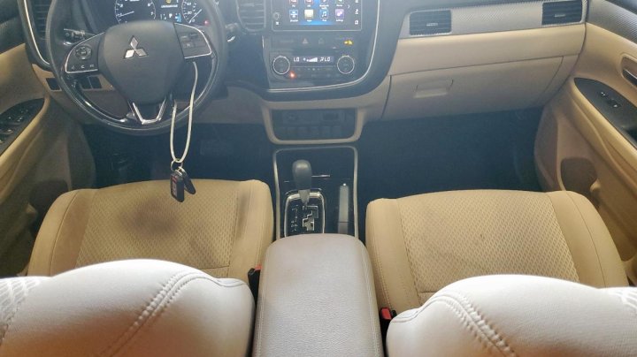 Mitsubishi Outlander  2017
