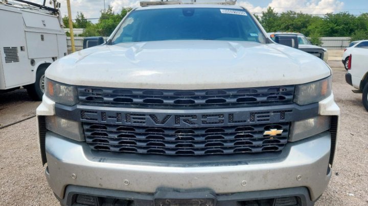 Chevrolet Silverado  2021